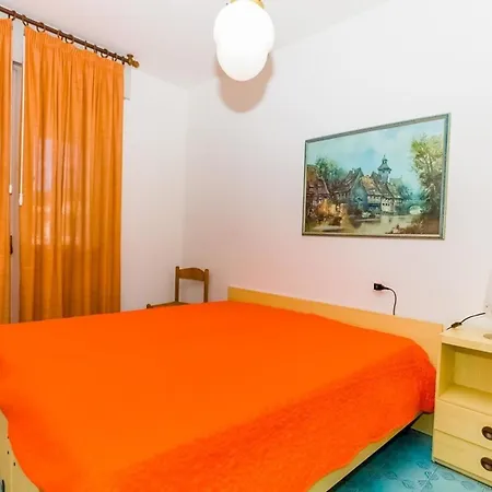 Ferienhaus Fuer 6 Personen Ca 60 Qm In Bibione, Adriakueste Italien Und Umgebung - B59941 Casa de Férias