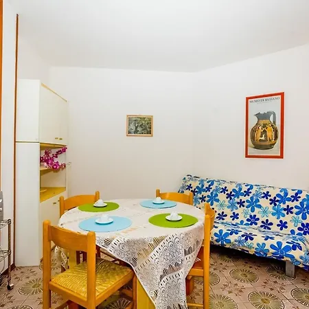 Ferienhaus Fuer 6 Personen Ca 60 Qm In Bibione, Adriakueste Italien Und Umgebung - B59941 Бибионе